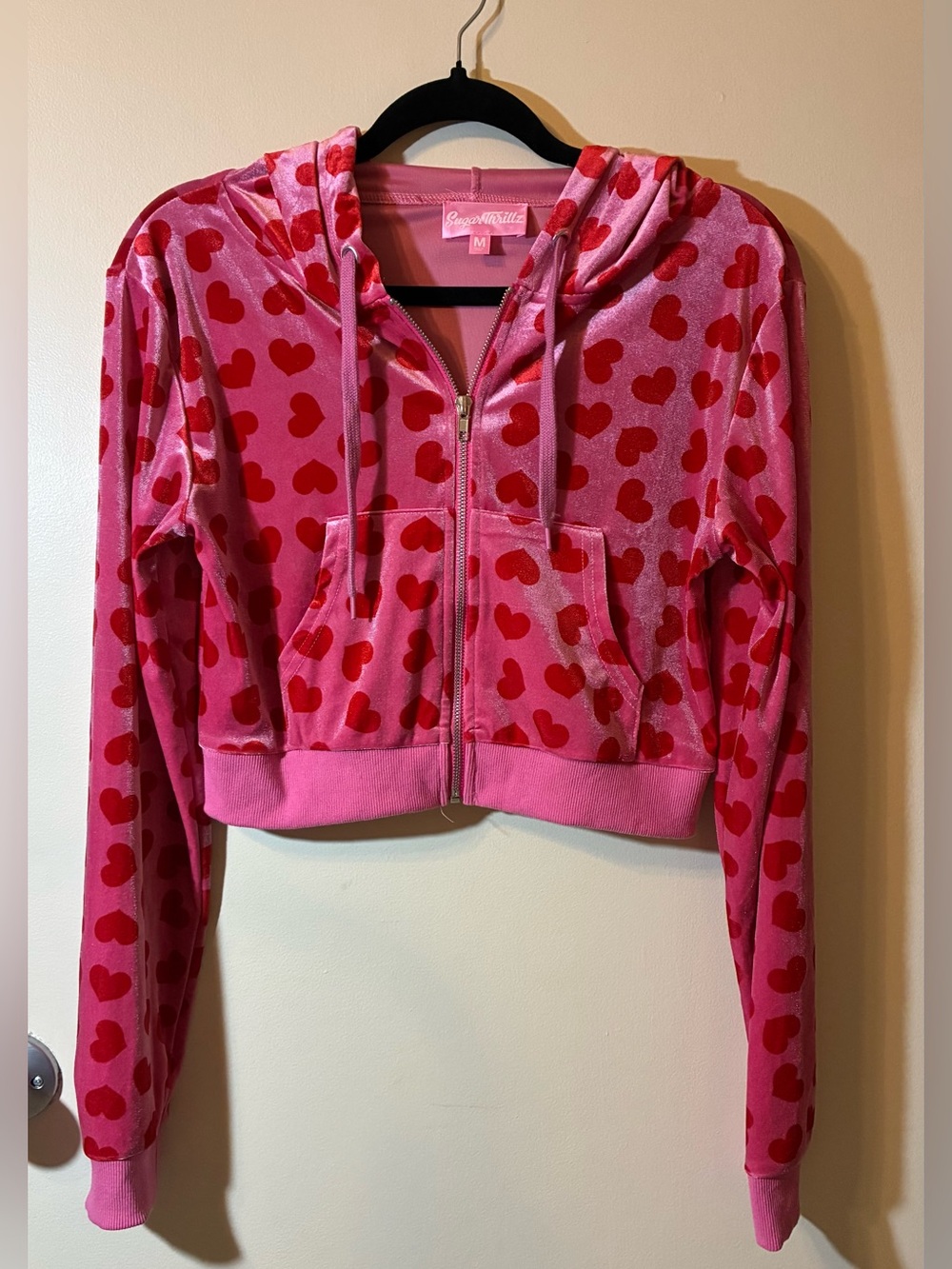 Sugar Thrillz (Dolls Kill) Jennifer’s Body Velour Heart Cropped Hoodie Pink Red